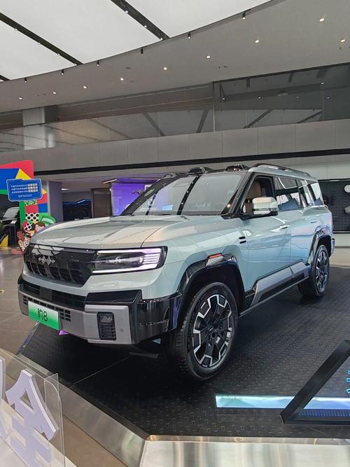 深圳100比亚迪方程豹硬派越野的爆款，英菲尼迪35周年与你共成长